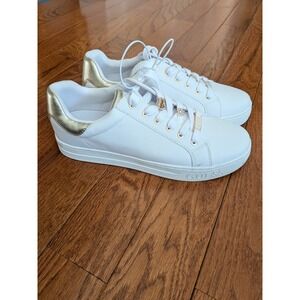 Guess Women's White Gold Trim Low Top Sneakers Shoes Size 11M